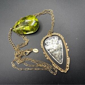 POMINA Mixed Metals Two-Tone Arrowhead Long Necklace On Gold Chain